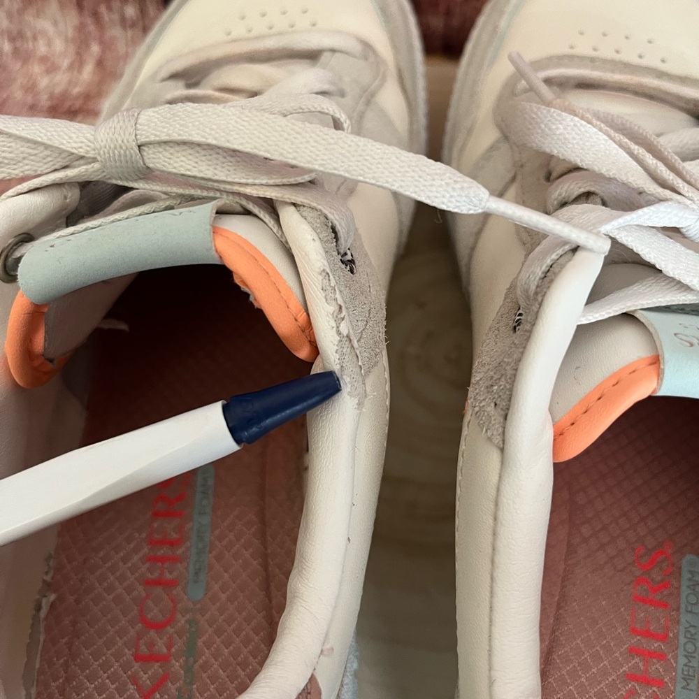 Skechers | Women's Jade Feline Instinct Sneakers - Picture 9 of 11